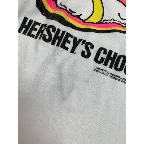L - Vintage Hersheys Chocolate World Bunny T - Picture 3 of 4